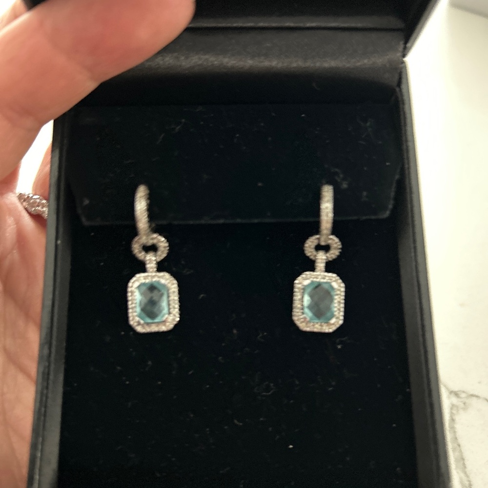 Aquamarine earrings w Diamond chips & 14k white gold